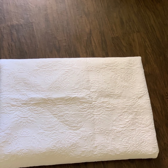 Adolfo Dominguez size full quilts - Picture 2 of 6